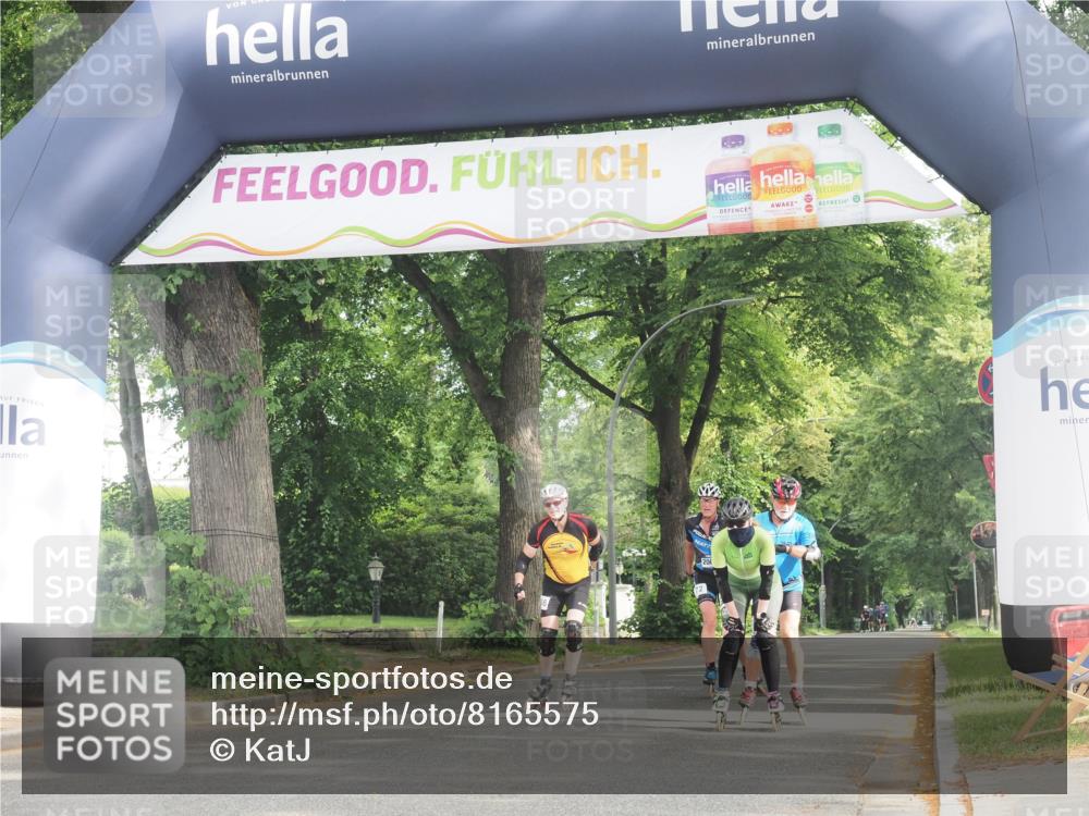 29.06.2025 - hella hamburg halbmarathon KatJ http://msf.ph/oto/8165575 29.06.2025 09:15:09 Zwischen KM18-KM19  meine-sportfotos.de