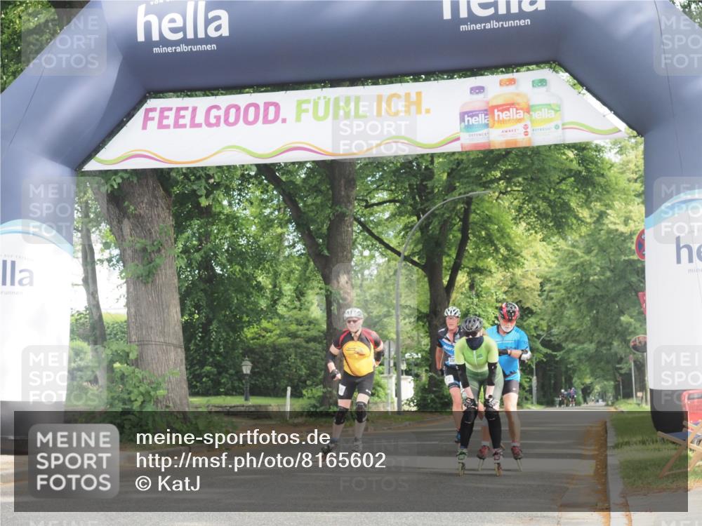 29.06.2025 - hella hamburg halbmarathon KatJ http://msf.ph/oto/8165602 29.06.2025 09:15:09 Zwischen KM18-KM19  meine-sportfotos.de