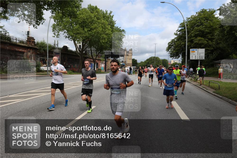 29.06.2025 - hella hamburg halbmarathon Yannick Fuchs http://msf.ph/oto/8165642 29.06.2025 10:40:17 20KM 1569, 1600, 1759, 1920, 2048, 2138, 2189, 2590, 2707, 3056, 3186, 3477, 4345, 4854, 6071, 6290, 6460, 6532, 6711, 7385, 7450, 7961, 8269, 8577, 8668, 9585, 10792, 10796, 11094, 11125, 11495, 11773, 11936, 12084, 12277, 13525, 14062, 14200, 14228, 14385, 14462, 14804, 14911, 15563, 15741, 16513, 16624, 17499, 17674, 17835, 18081, 18637, 18878 meine-sportfotos.de