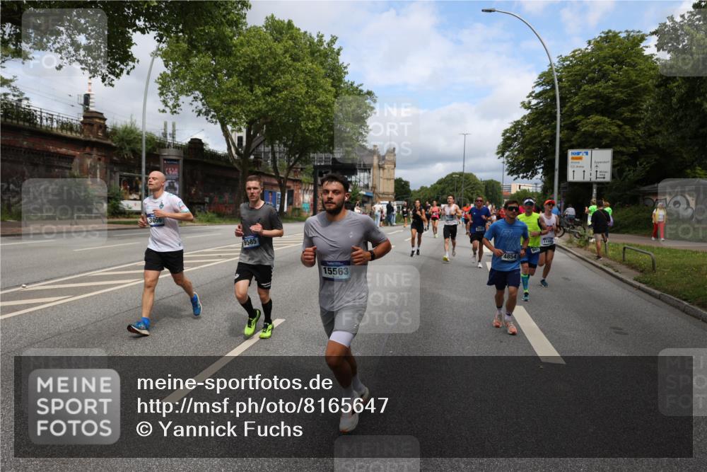 29.06.2025 - hella hamburg halbmarathon Yannick Fuchs http://msf.ph/oto/8165647 29.06.2025 10:40:17 20KM 1569, 1600, 1759, 1920, 2048, 2138, 2189, 2590, 2707, 3056, 3186, 3477, 4345, 4854, 6071, 6290, 6460, 6532, 6711, 7385, 7450, 7961, 8269, 8577, 8668, 9585, 10792, 10796, 11094, 11125, 11495, 11773, 11936, 12084, 12277, 13525, 14062, 14200, 14228, 14385, 14462, 14804, 14911, 15563, 15741, 16513, 16624, 17499, 17674, 17835, 18081, 18637, 18878 meine-sportfotos.de