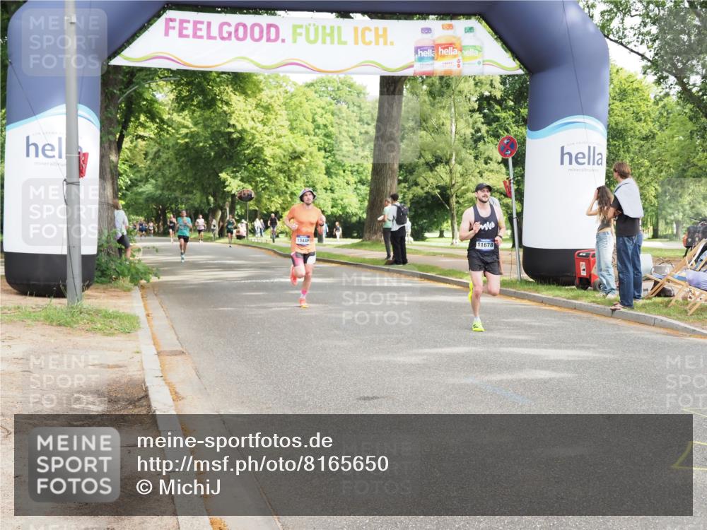 29.06.2025 - hella hamburg halbmarathon MichiJ http://msf.ph/oto/8165650 29.06.2025 10:13:59 Zwischen KM18-KM19 7963, 11678, 18328 meine-sportfotos.de