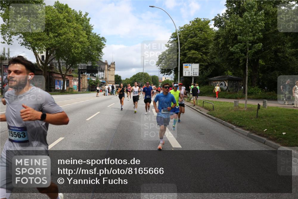 29.06.2025 - hella hamburg halbmarathon Yannick Fuchs http://msf.ph/oto/8165666 29.06.2025 10:40:17 20KM 1569, 1600, 1759, 1920, 2048, 2138, 2189, 2590, 2707, 3056, 3186, 3477, 4345, 4854, 6071, 6290, 6460, 6532, 6711, 7385, 7450, 7961, 8269, 8577, 8668, 9585, 10792, 10796, 11094, 11125, 11495, 11773, 11936, 12084, 12277, 13525, 14062, 14200, 14228, 14385, 14462, 14804, 14911, 15563, 15741, 16513, 16624, 17499, 17674, 17835, 18081, 18637, 18878 meine-sportfotos.de