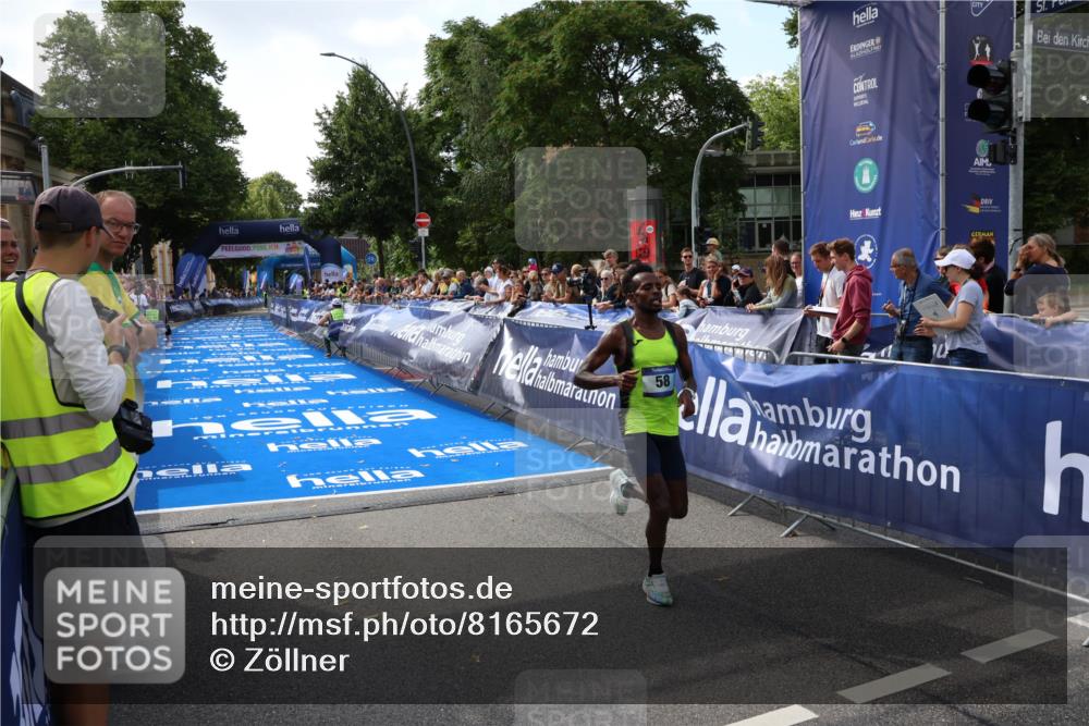 29.06.2025 - hella hamburg halbmarathon Zöllner http://msf.ph/oto/8165672 29.06.2025 10:04:38 Ziel  meine-sportfotos.de