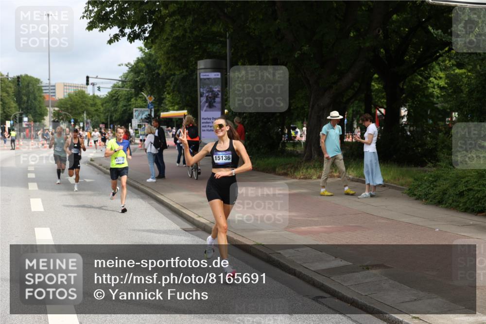 29.06.2025 - hella hamburg halbmarathon Yannick Fuchs http://msf.ph/oto/8165691 29.06.2025 10:22:31 20KM 9097, 9804, 10485, 12341, 13941, 13956, 14828, 15136, 15583, 17893, 18037, 18124, 19050, 19114 meine-sportfotos.de
