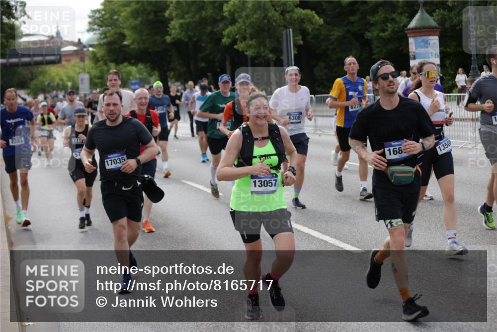29.06.2025 - hella hamburg halbmarathon Jannik Wohlers http://msf.ph/oto/8165717 29.06.2025 10:20:39 Lombardsbrücke 1028, 1266, 1658, 2383, 2923, 2945, 2956, 2986, 3161, 3453, 3813, 4082, 4350, 5041, 5061, 5767, 6275, 6308, 7228, 7608, 8113, 8724, 8726, 9005, 9011, 9108, 9236, 10585, 10602, 11698, 11775, 12175, 12395, 12561, 12694, 13057, 13448, 13508, 14615, 14809, 14819, 14986, 15020, 15470, 15736, 15767, 15913, 16256, 16896, 17035, 17341, 17367, 17832, 18141, 18170, 18305, 18397, 18784, 18809, 19124 meine-sportfotos.de