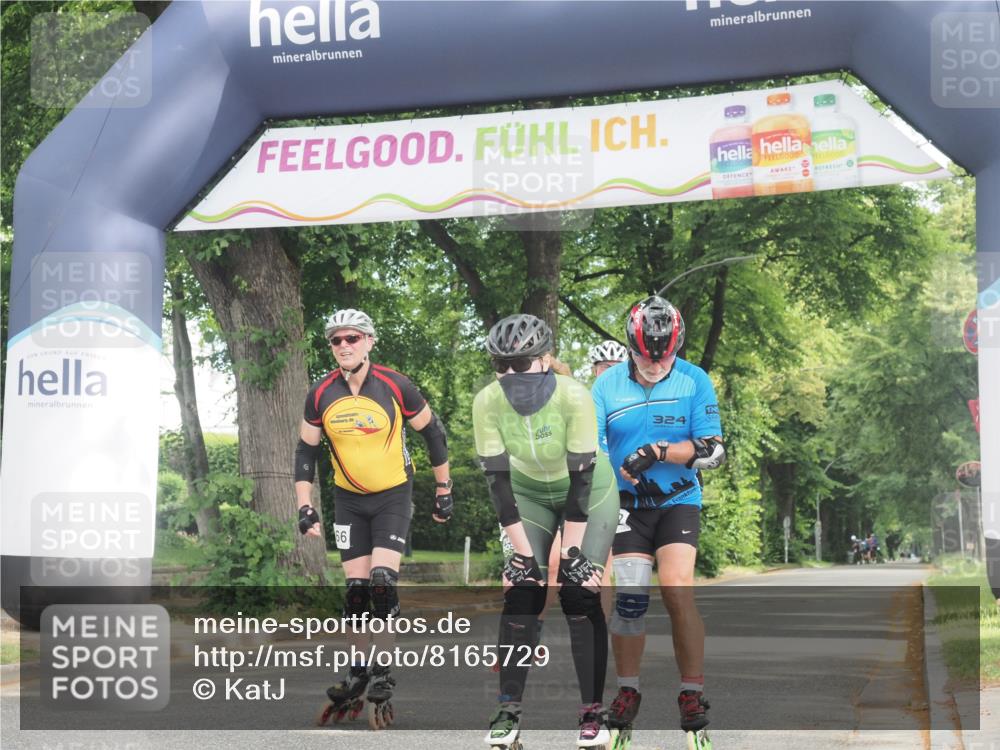 29.06.2025 - hella hamburg halbmarathon KatJ http://msf.ph/oto/8165729 29.06.2025 09:15:10 Zwischen KM18-KM19  meine-sportfotos.de