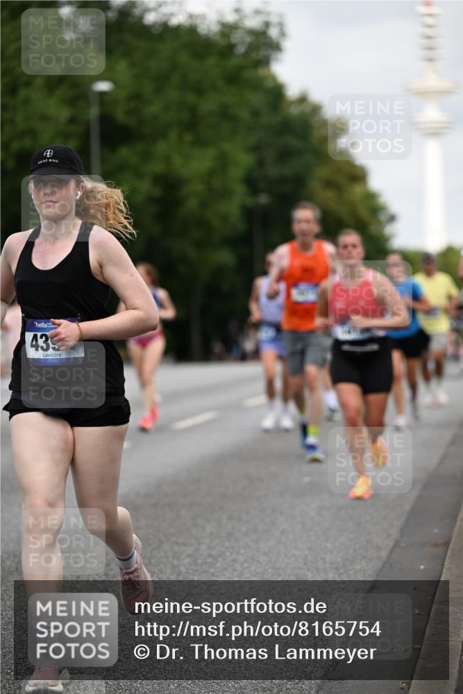 29.06.2025 - hella hamburg halbmarathon Dr. Thomas Lammeyer http://msf.ph/oto/8165754 29.06.2025 10:09:19 Kennedybrücke 1213, 1347, 1863, 2298, 2424, 2540, 2852, 3071, 3578, 4293, 4394, 4538, 5869, 6059, 6907, 6908, 7017, 7826, 8316, 8999, 9007, 9019, 9075, 9165, 9680, 10694, 11088 meine-sportfotos.de
