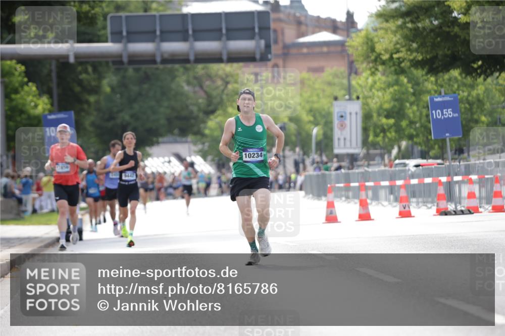 29.06.2025 - hella hamburg halbmarathon Jannik Wohlers http://msf.ph/oto/8165786 29.06.2025 09:40:53 Lombardsbrücke 7834, 7963, 10234, 11624, 17886 meine-sportfotos.de
