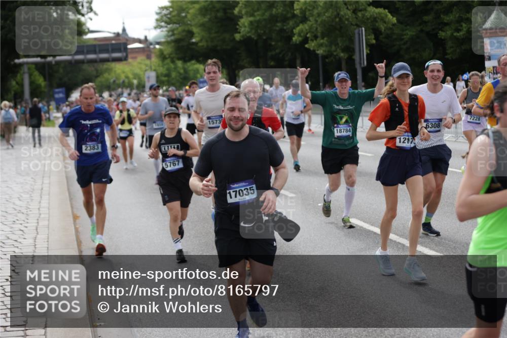 29.06.2025 - hella hamburg halbmarathon Jannik Wohlers http://msf.ph/oto/8165797 29.06.2025 10:20:40 Lombardsbrücke 1028, 1266, 1658, 2383, 2956, 2986, 3161, 3453, 3813, 4082, 4350, 5041, 5061, 5767, 6275, 6308, 7228, 7608, 8724, 8726, 9005, 9011, 9108, 9236, 9501, 10585, 10602, 11698, 11775, 12175, 12395, 12561, 12694, 13057, 13448, 13508, 14499, 14519, 14615, 14809, 14819, 14986, 15020, 15470, 15736, 15767, 15913, 16256, 16896, 17035, 17341, 17367, 18141, 18170, 18305, 18397, 18784, 18809, 19124 meine-sportfotos.de
