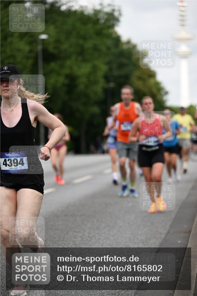 29.06.2025 - hella hamburg halbmarathon Dr. Thomas Lammeyer http://msf.ph/oto/8165802 29.06.2025 10:09:19 Kennedybrücke 1213, 1347, 1863, 2298, 2424, 2540, 2852, 3071, 3578, 4293, 4394, 4538, 5869, 6059, 6907, 6908, 7017, 7826, 8316, 8999, 9007, 9019, 9075, 9165, 9680, 10694, 11088 meine-sportfotos.de