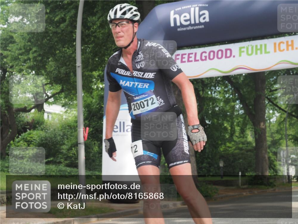 29.06.2025 - hella hamburg halbmarathon KatJ http://msf.ph/oto/8165868 29.06.2025 09:15:11 Zwischen KM18-KM19  meine-sportfotos.de