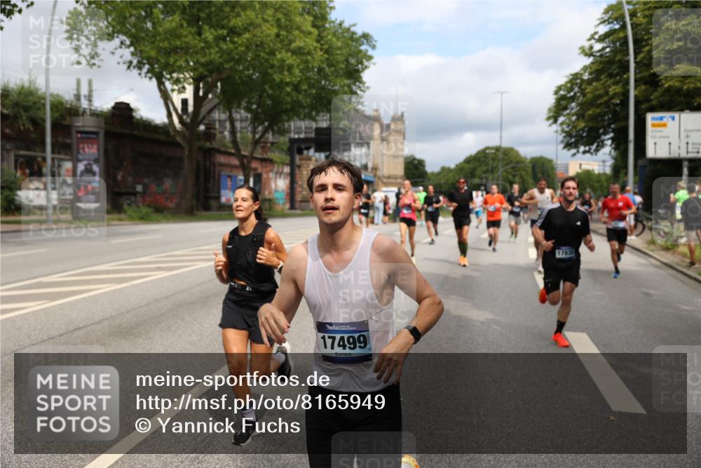 29.06.2025 - hella hamburg halbmarathon Yannick Fuchs http://msf.ph/oto/8165949 29.06.2025 10:40:20 20KM 1569, 1600, 1759, 1920, 2048, 2138, 2189, 2590, 3056, 3477, 4345, 4854, 6071, 6290, 6460, 6532, 6711, 7385, 7450, 7961, 8269, 8577, 8668, 9585, 10792, 10796, 11094, 11125, 11495, 11773, 11936, 12084, 12277, 13525, 14062, 14200, 14228, 14462, 14804, 14911, 15563, 15741, 16624, 17190, 17499, 17674, 17835, 18081, 18637, 19128 meine-sportfotos.de