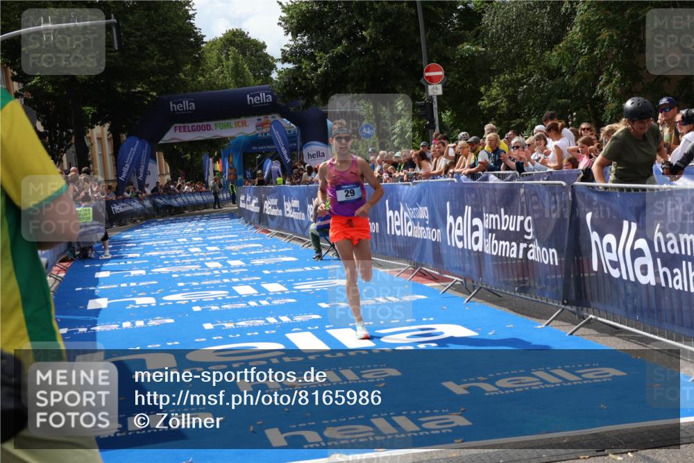 29.06.2025 - hella hamburg halbmarathon Zöllner http://msf.ph/oto/8165986 29.06.2025 10:09:04 Ziel 29 meine-sportfotos.de