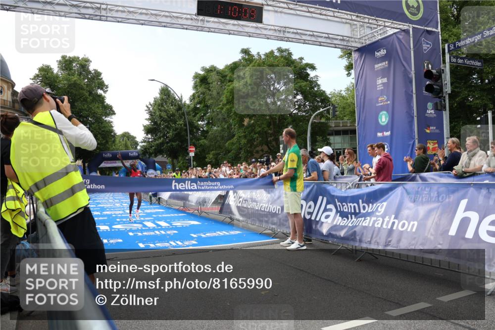 29.06.2025 - hella hamburg halbmarathon Zöllner http://msf.ph/oto/8165990 29.06.2025 10:10:13 Ziel 48 meine-sportfotos.de