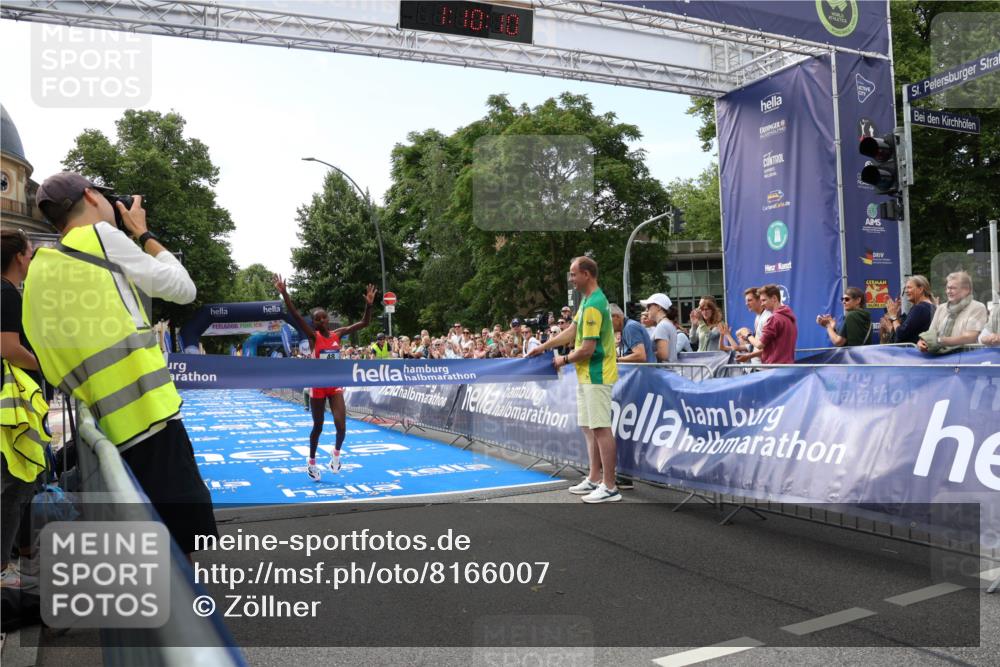 29.06.2025 - hella hamburg halbmarathon Zöllner http://msf.ph/oto/8166007 29.06.2025 10:10:13 Ziel 48 meine-sportfotos.de
