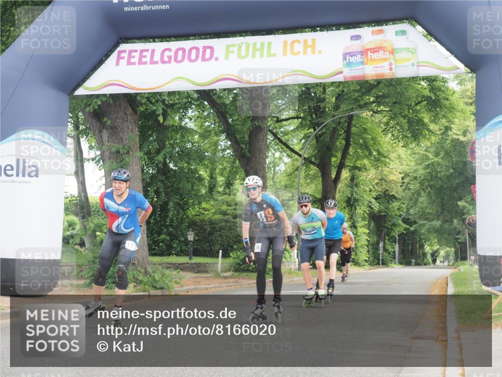 29.06.2025 - hella hamburg halbmarathon KatJ http://msf.ph/oto/8166020 29.06.2025 09:15:25 Zwischen KM18-KM19  meine-sportfotos.de