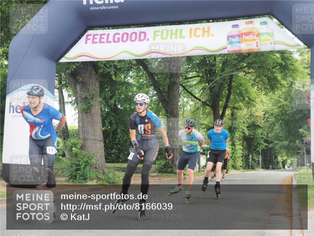 29.06.2025 - hella hamburg halbmarathon KatJ http://msf.ph/oto/8166039 29.06.2025 09:15:25 Zwischen KM18-KM19  meine-sportfotos.de
