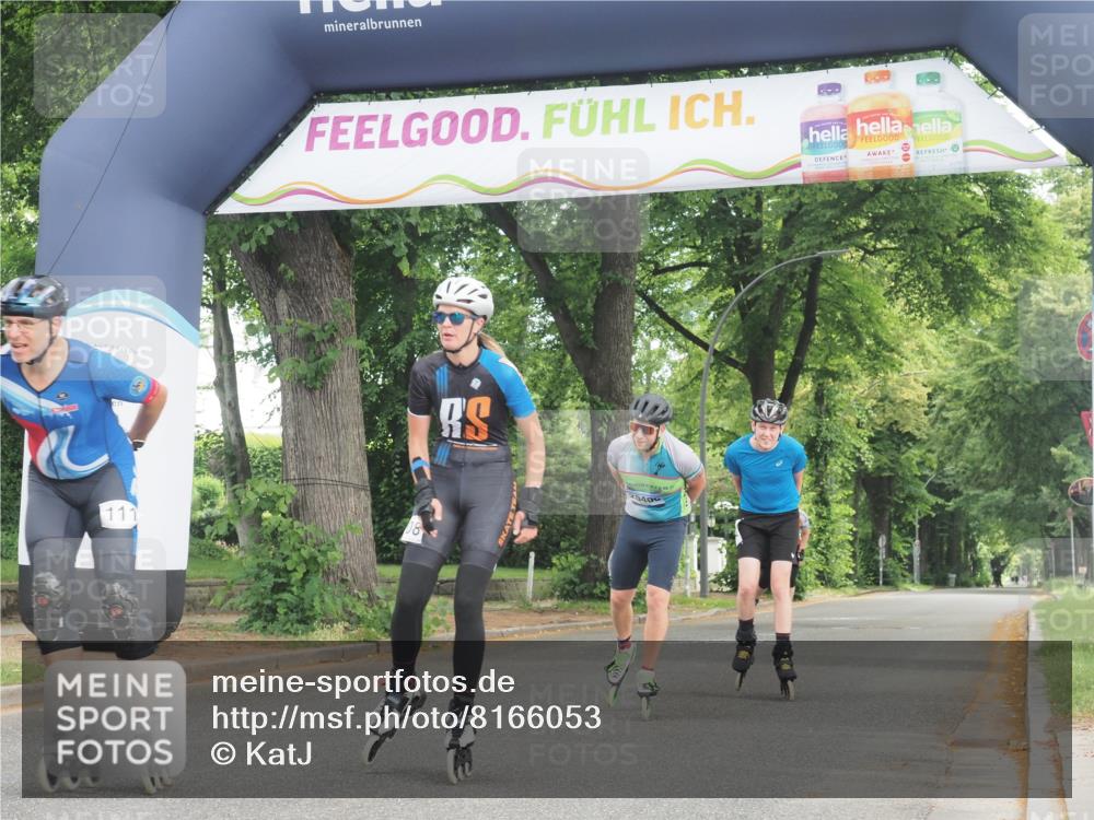 29.06.2025 - hella hamburg halbmarathon KatJ http://msf.ph/oto/8166053 29.06.2025 09:15:26 Zwischen KM18-KM19  meine-sportfotos.de