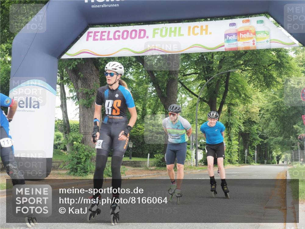 29.06.2025 - hella hamburg halbmarathon KatJ http://msf.ph/oto/8166064 29.06.2025 09:15:26 Zwischen KM18-KM19  meine-sportfotos.de