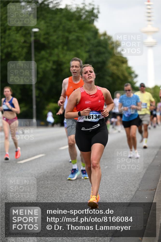 29.06.2025 - hella hamburg halbmarathon Dr. Thomas Lammeyer http://msf.ph/oto/8166084 29.06.2025 10:09:21 Kennedybrücke 1213, 1347, 1863, 2298, 2540, 3071, 3578, 4394, 5869, 6059, 6907, 6908, 7017, 7826, 8316, 8999, 9007, 9019, 9075, 9165, 9559, 9680, 10694, 11088 meine-sportfotos.de