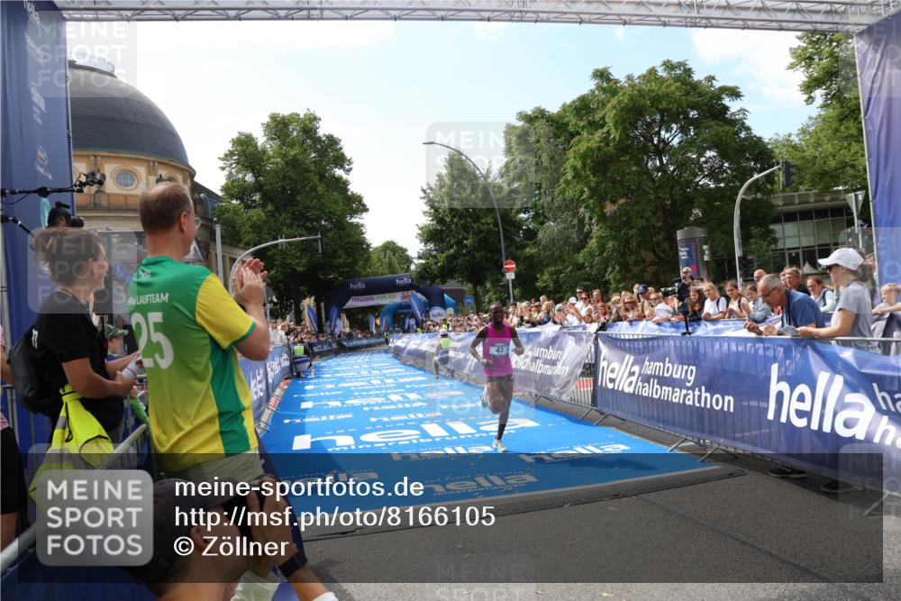 29.06.2025 - hella hamburg halbmarathon Zöllner http://msf.ph/oto/8166105 29.06.2025 10:10:41 Ziel 43 meine-sportfotos.de
