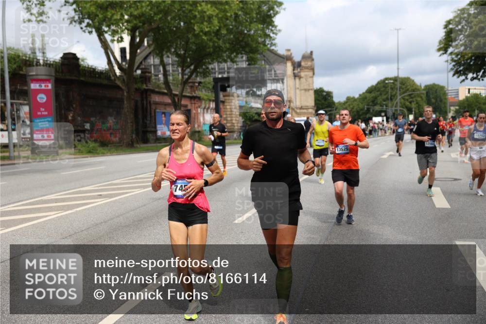 29.06.2025 - hella hamburg halbmarathon Yannick Fuchs http://msf.ph/oto/8166114 29.06.2025 10:40:23 20KM 1569, 1600, 1759, 1920, 2048, 2138, 2189, 2590, 3477, 4345, 6290, 6460, 6532, 6700, 6711, 7450, 7961, 8269, 8577, 8668, 10792, 10796, 11094, 11125, 11495, 11773, 11936, 12084, 12277, 13525, 13630, 14062, 14200, 14228, 14462, 14804, 14911, 15741, 16624, 17190, 17332, 17499, 17674, 17835, 18081, 19128 meine-sportfotos.de