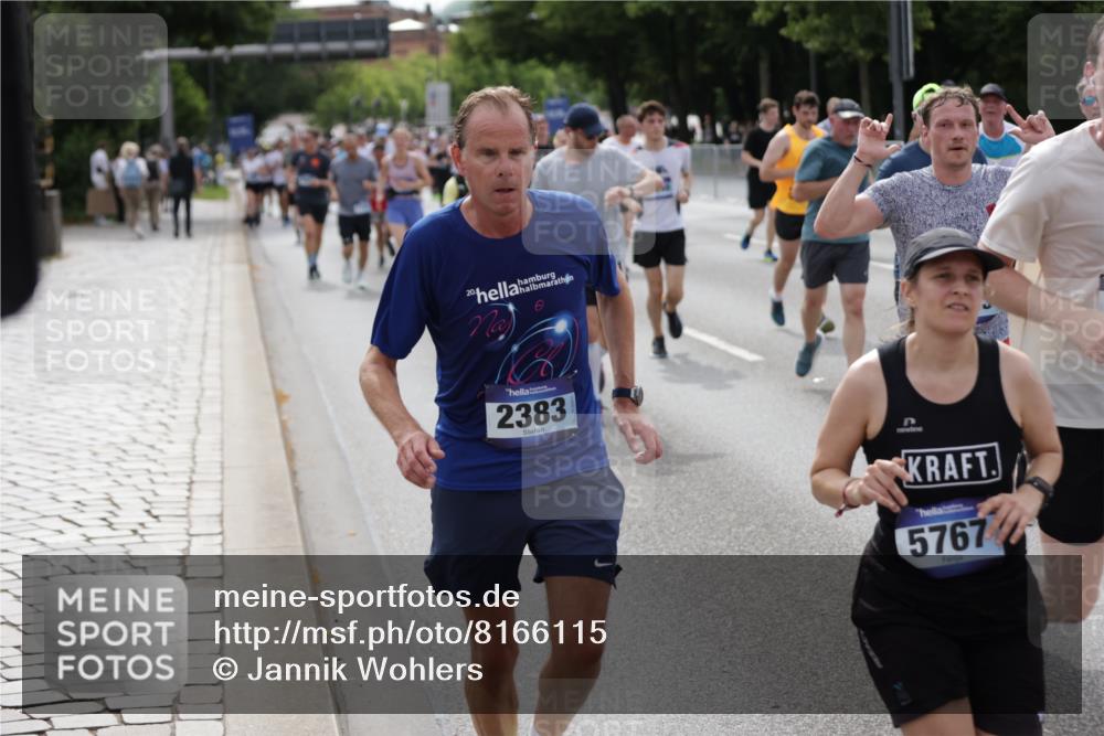 29.06.2025 - hella hamburg halbmarathon Jannik Wohlers http://msf.ph/oto/8166115 29.06.2025 10:20:42 Lombardsbrücke 1028, 1266, 1658, 2383, 2956, 2986, 3161, 3453, 3813, 4082, 4350, 5041, 5061, 5767, 6275, 6308, 7228, 7608, 8724, 8726, 9005, 9011, 9108, 9236, 9501, 10585, 10602, 11698, 11775, 12175, 12395, 12561, 12694, 13057, 13448, 13508, 14499, 14519, 14809, 14819, 14986, 15020, 15387, 15470, 15736, 15767, 15913, 16256, 16600, 16896, 17035, 17341, 17367, 18170, 18305, 18397, 18784, 18809 meine-sportfotos.de