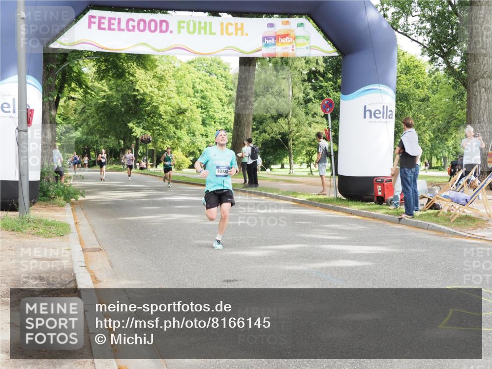 29.06.2025 - hella hamburg halbmarathon MichiJ http://msf.ph/oto/8166145 29.06.2025 10:14:05 Zwischen KM18-KM19 7963, 10780, 11678, 13440 meine-sportfotos.de