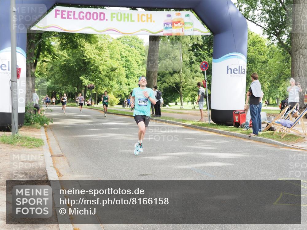 29.06.2025 - hella hamburg halbmarathon MichiJ http://msf.ph/oto/8166158 29.06.2025 10:14:05 Zwischen KM18-KM19 7963, 10780, 11678, 13440 meine-sportfotos.de
