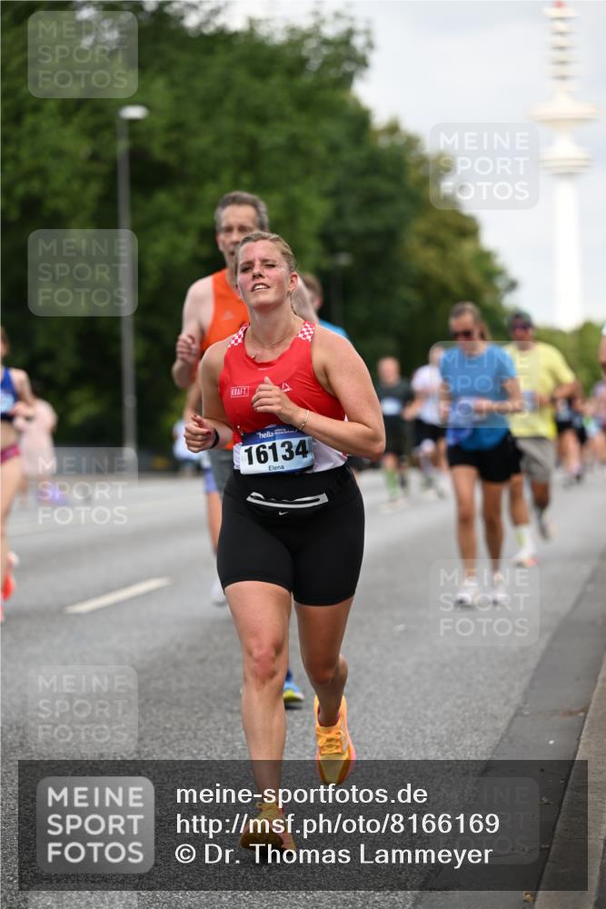 29.06.2025 - hella hamburg halbmarathon Dr. Thomas Lammeyer http://msf.ph/oto/8166169 29.06.2025 10:09:21 Kennedybrücke 1213, 1347, 1863, 2298, 2540, 3071, 3578, 4394, 5869, 6059, 6907, 6908, 7017, 7826, 8316, 8999, 9007, 9019, 9075, 9165, 9559, 9680, 10694, 11088 meine-sportfotos.de
