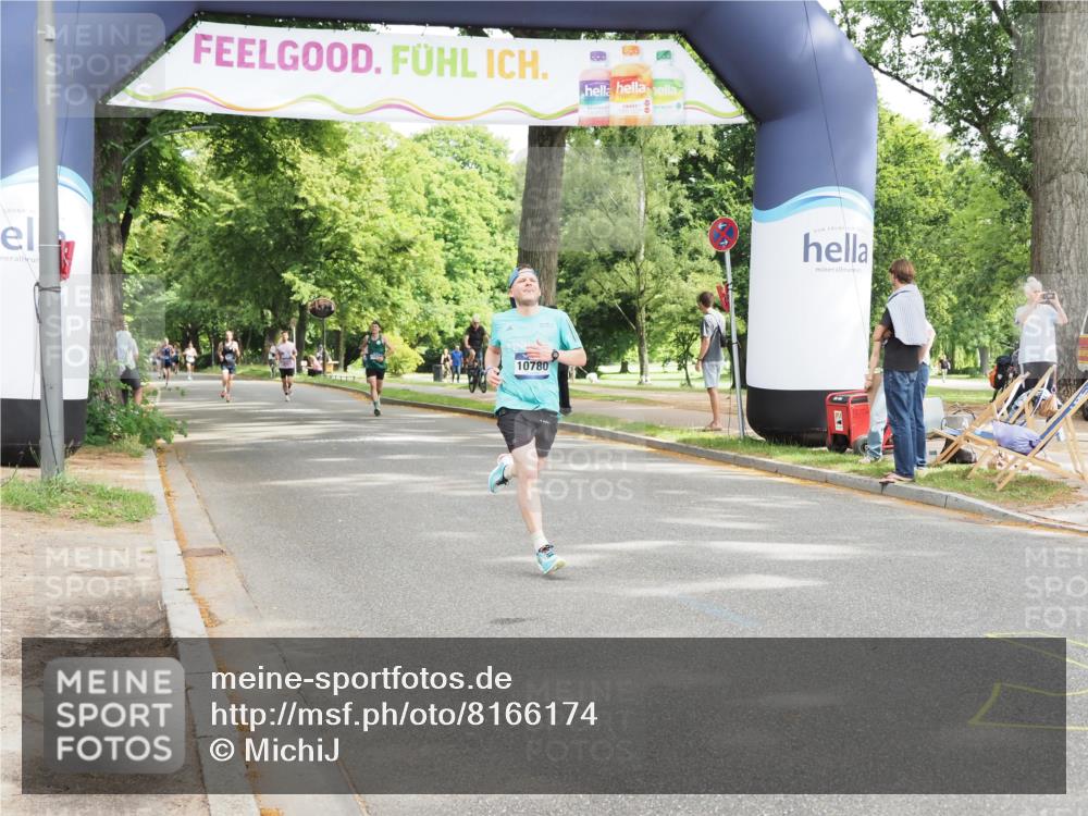 29.06.2025 - hella hamburg halbmarathon MichiJ http://msf.ph/oto/8166174 29.06.2025 10:14:05 Zwischen KM18-KM19 7963, 10780, 11678, 13440 meine-sportfotos.de