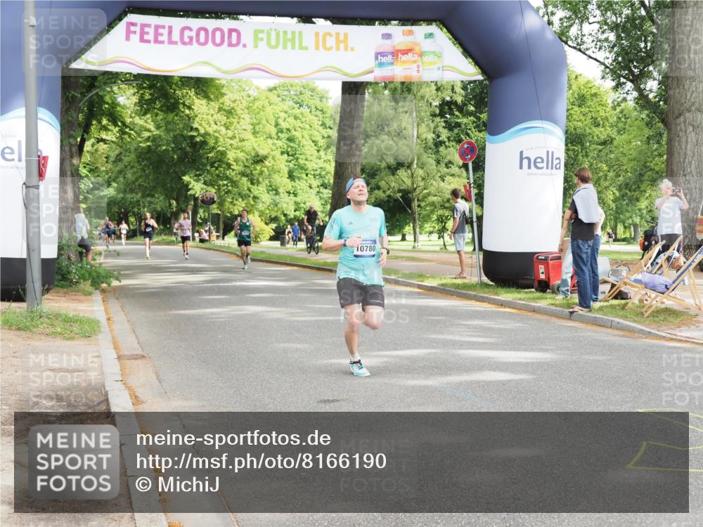 29.06.2025 - hella hamburg halbmarathon MichiJ http://msf.ph/oto/8166190 29.06.2025 10:14:06 Zwischen KM18-KM19 7963, 10780, 11678, 13440 meine-sportfotos.de