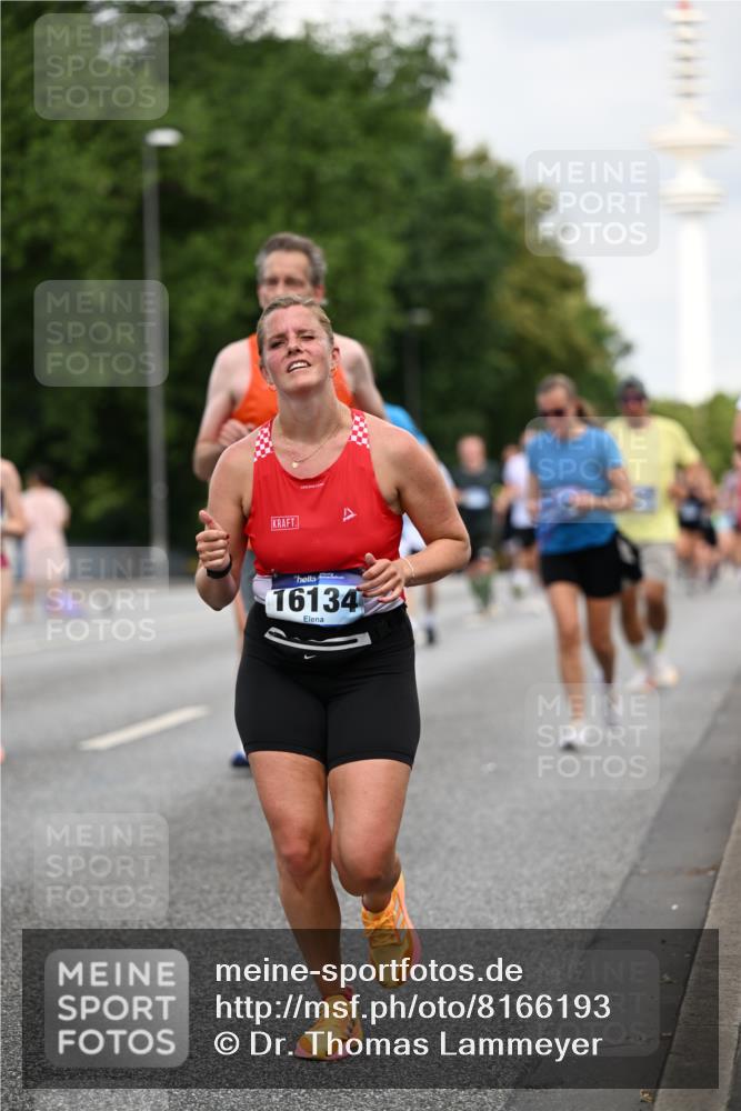 29.06.2025 - hella hamburg halbmarathon Dr. Thomas Lammeyer http://msf.ph/oto/8166193 29.06.2025 10:09:21 Kennedybrücke 1213, 1347, 1863, 2298, 2540, 3071, 3578, 4394, 5869, 6059, 6907, 6908, 7017, 7826, 8316, 8999, 9007, 9019, 9075, 9165, 9559, 9680, 10694, 11088 meine-sportfotos.de