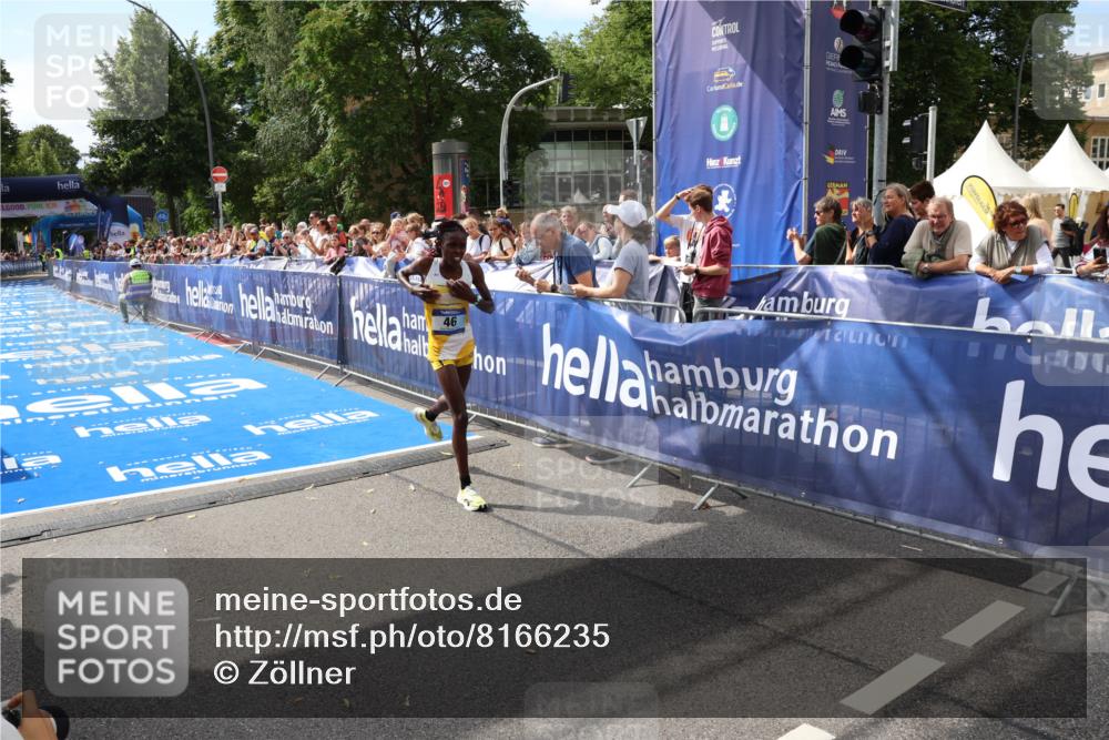 29.06.2025 - hella hamburg halbmarathon Zöllner http://msf.ph/oto/8166235 29.06.2025 10:11:14 Ziel 46 meine-sportfotos.de