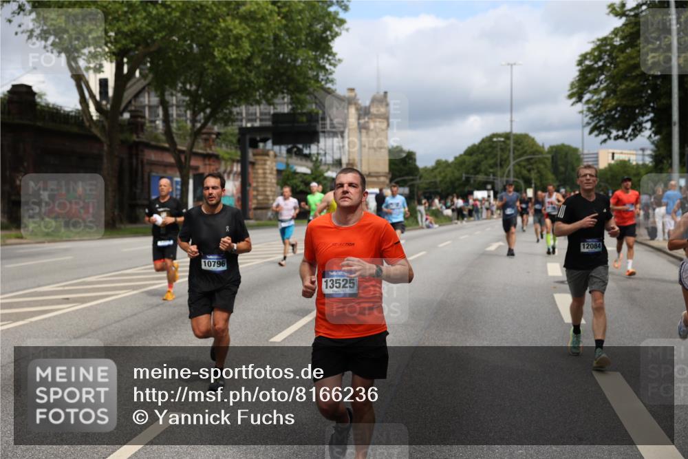 29.06.2025 - hella hamburg halbmarathon Yannick Fuchs http://msf.ph/oto/8166236 29.06.2025 10:40:24 20KM 1569, 1600, 1759, 1920, 2048, 2138, 2189, 3477, 4345, 6290, 6460, 6532, 6700, 6711, 7450, 7961, 8269, 8577, 8668, 10792, 10796, 11094, 11125, 11773, 11936, 12084, 12277, 13525, 13630, 14062, 14200, 14228, 14462, 14804, 14911, 15741, 16286, 16624, 17190, 17332, 17835, 18081, 19128 meine-sportfotos.de