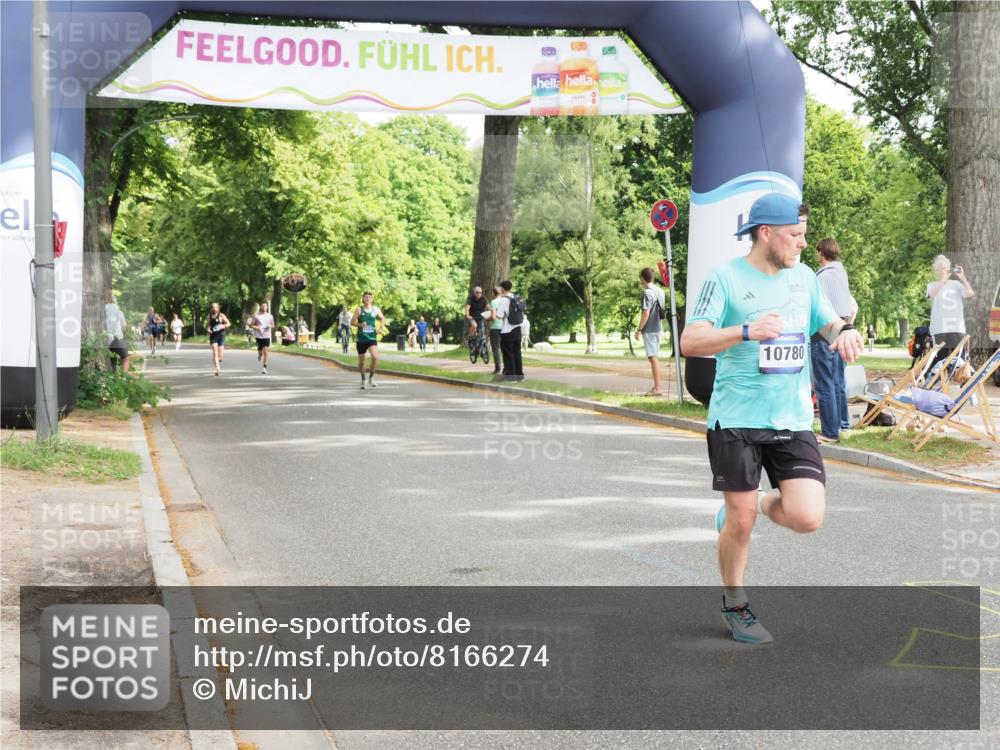 29.06.2025 - hella hamburg halbmarathon MichiJ http://msf.ph/oto/8166274 29.06.2025 10:14:06 Zwischen KM18-KM19 7963, 10780, 11678, 13440 meine-sportfotos.de