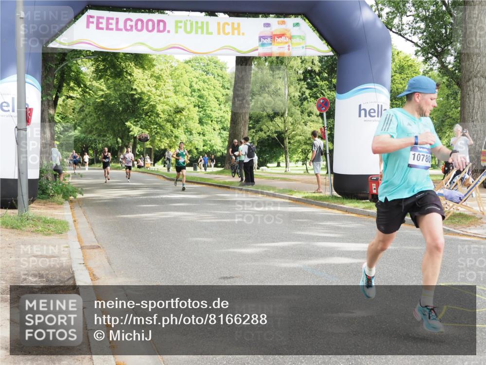 29.06.2025 - hella hamburg halbmarathon MichiJ http://msf.ph/oto/8166288 29.06.2025 10:14:06 Zwischen KM18-KM19 7963, 10780, 11678, 13440 meine-sportfotos.de