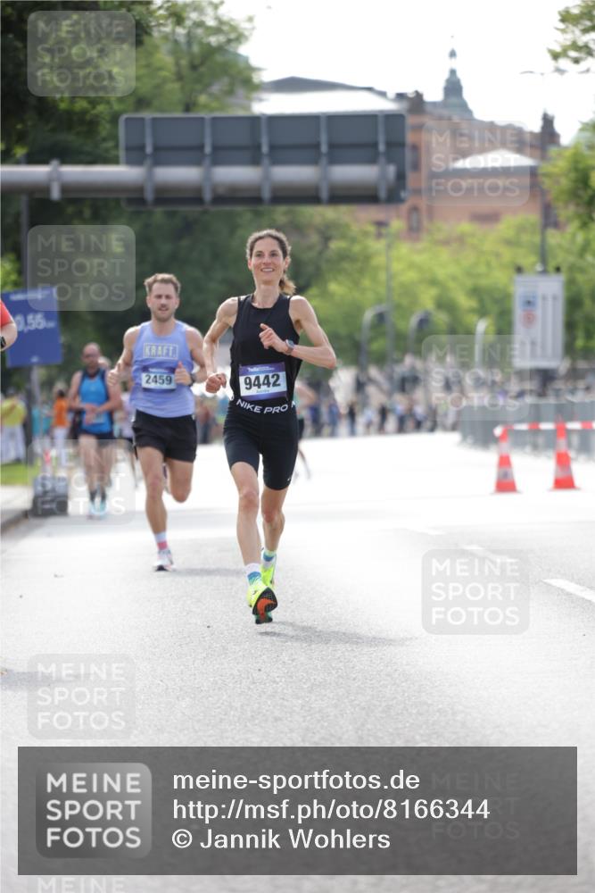 29.06.2025 - hella hamburg halbmarathon Jannik Wohlers http://msf.ph/oto/8166344 29.06.2025 09:40:58 Lombardsbrücke 7834, 7963, 9442, 10234, 11624, 17856, 17886 meine-sportfotos.de