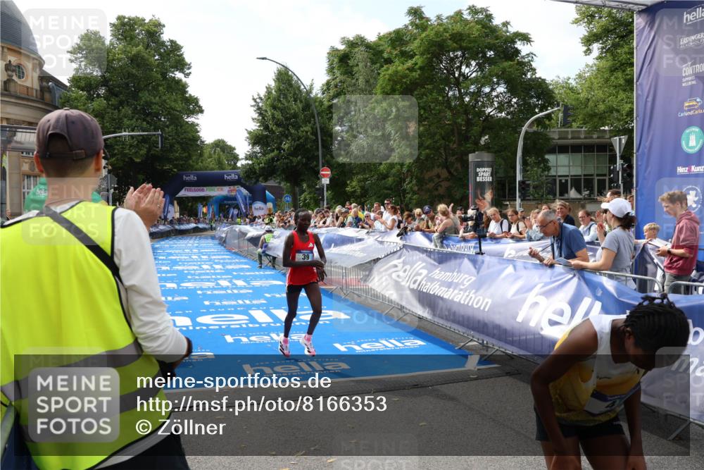 29.06.2025 - hella hamburg halbmarathon Zöllner http://msf.ph/oto/8166353 29.06.2025 10:12:28 Ziel 39 meine-sportfotos.de