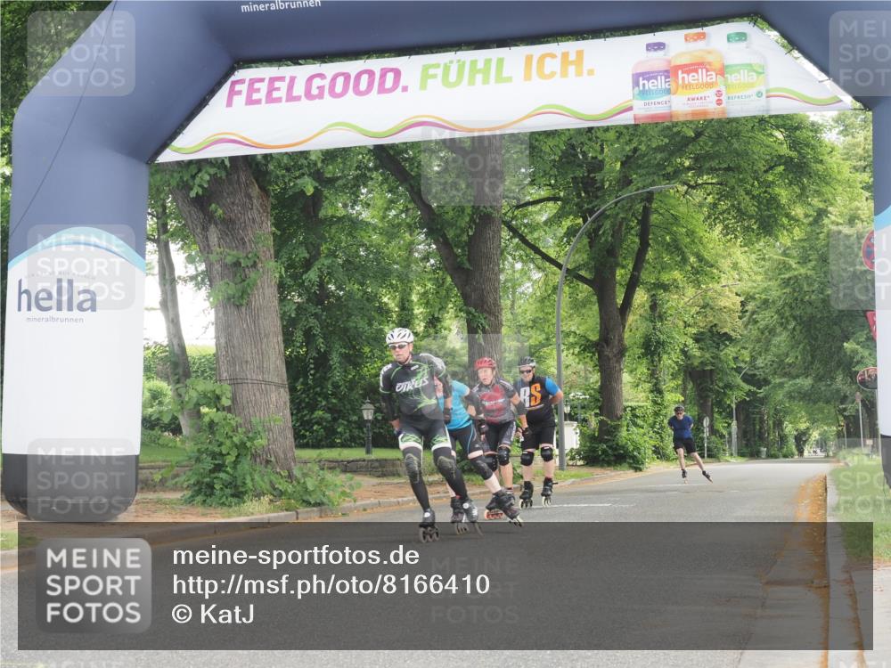 29.06.2025 - hella hamburg halbmarathon KatJ http://msf.ph/oto/8166410 29.06.2025 09:15:49 Zwischen KM18-KM19  meine-sportfotos.de
