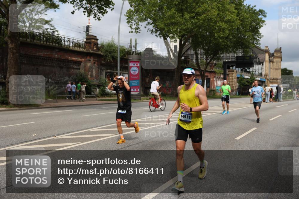 29.06.2025 - hella hamburg halbmarathon Yannick Fuchs http://msf.ph/oto/8166411 29.06.2025 10:40:26 20KM 1569, 1600, 1759, 1920, 2048, 2138, 2189, 2842, 3477, 4345, 4949, 6290, 6460, 6532, 6700, 6711, 7450, 7961, 8269, 8577, 8668, 10792, 10796, 11094, 11125, 11773, 11936, 12084, 12277, 13525, 13630, 14062, 14200, 14228, 14462, 14804, 14911, 15741, 16286, 16624, 17190, 17332, 19128 meine-sportfotos.de