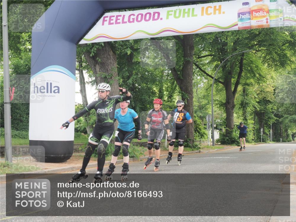 29.06.2025 - hella hamburg halbmarathon KatJ http://msf.ph/oto/8166493 29.06.2025 09:15:49 Zwischen KM18-KM19  meine-sportfotos.de