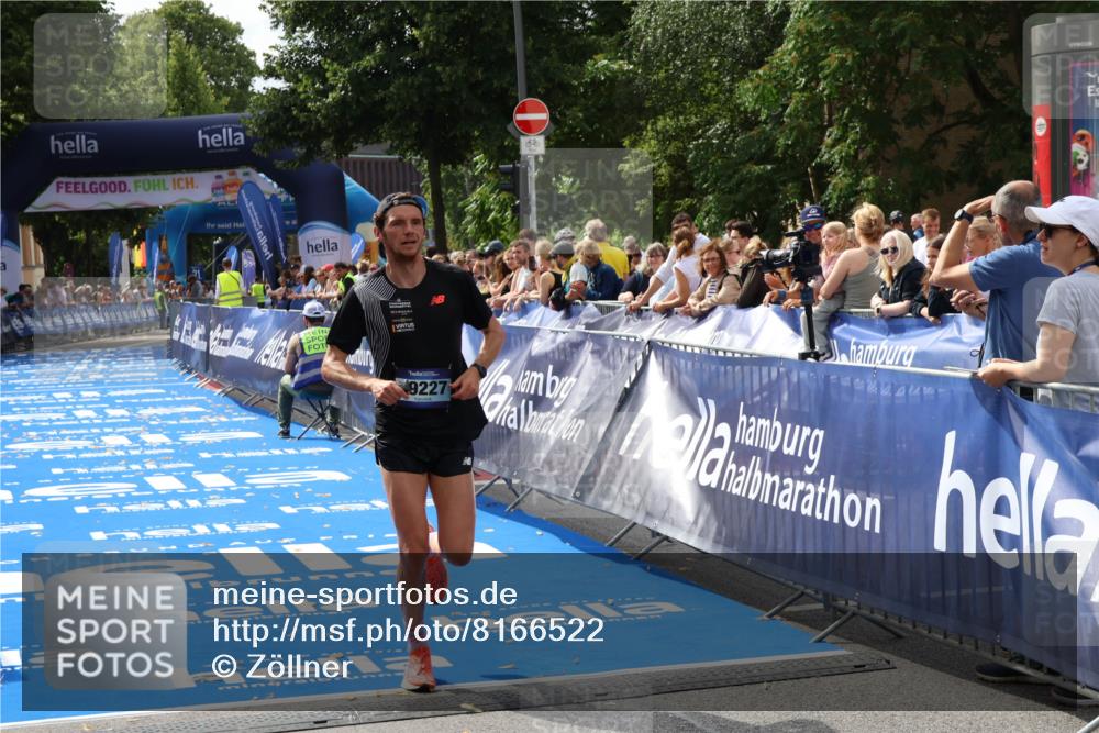 29.06.2025 - hella hamburg halbmarathon Zöllner http://msf.ph/oto/8166522 29.06.2025 10:14:35 Ziel 19227 meine-sportfotos.de