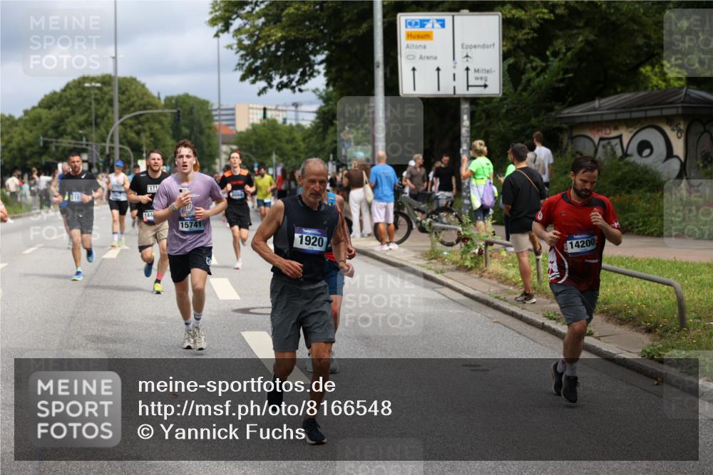 29.06.2025 - hella hamburg halbmarathon Yannick Fuchs http://msf.ph/oto/8166548 29.06.2025 10:40:30 20KM 1139, 1569, 1600, 1759, 1920, 2048, 2138, 2189, 2842, 4345, 4949, 6388, 6460, 6532, 6700, 6711, 7961, 8269, 8577, 8668, 11094, 11125, 11491, 11773, 11936, 12277, 13630, 13782, 14062, 14200, 14228, 14262, 14462, 14804, 14911, 15133, 15741, 16286, 17190, 17332, 17892, 19128 meine-sportfotos.de