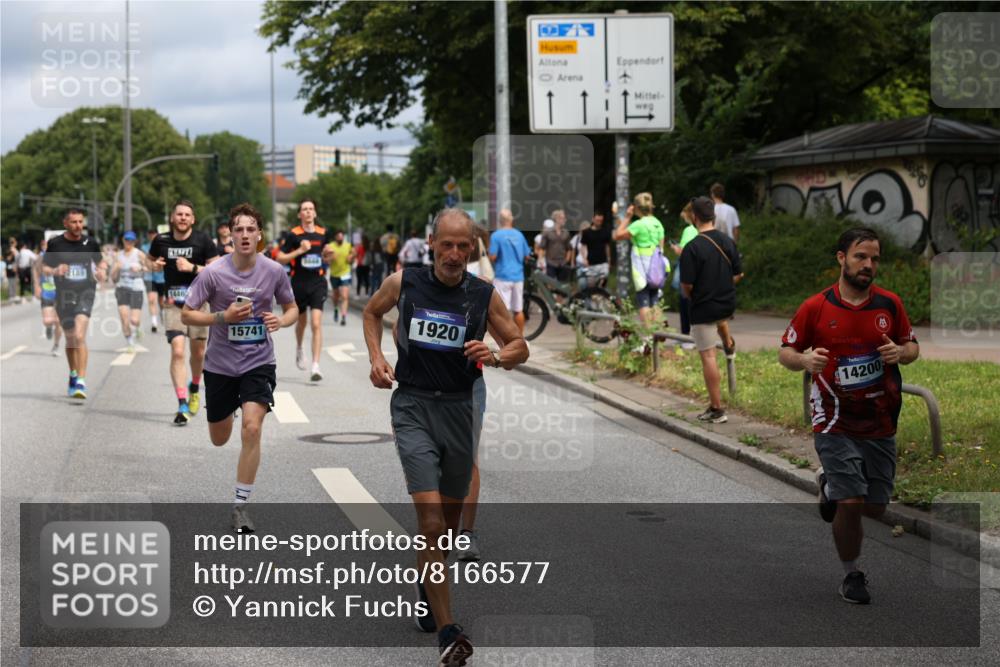 29.06.2025 - hella hamburg halbmarathon Yannick Fuchs http://msf.ph/oto/8166577 29.06.2025 10:40:31 20KM 1139, 1569, 1600, 1759, 1920, 2048, 2138, 2189, 2842, 4345, 4949, 6388, 6460, 6532, 6691, 6700, 6711, 7335, 7961, 8269, 8577, 8668, 11094, 11125, 11491, 11773, 11936, 12277, 12579, 13630, 13782, 14062, 14200, 14228, 14262, 14462, 14804, 15133, 15741, 16286, 17190, 17332, 17492, 17892, 19128 meine-sportfotos.de
