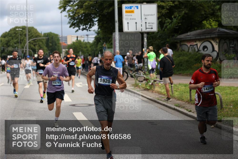29.06.2025 - hella hamburg halbmarathon Yannick Fuchs http://msf.ph/oto/8166586 29.06.2025 10:40:31 20KM 1139, 1569, 1600, 1759, 1920, 2048, 2138, 2189, 2842, 4345, 4949, 6388, 6460, 6532, 6691, 6700, 6711, 7335, 7961, 8269, 8577, 8668, 11094, 11125, 11491, 11773, 11936, 12277, 12579, 13630, 13782, 14062, 14200, 14228, 14262, 14462, 14804, 15133, 15741, 16286, 17190, 17332, 17492, 17892, 19128 meine-sportfotos.de