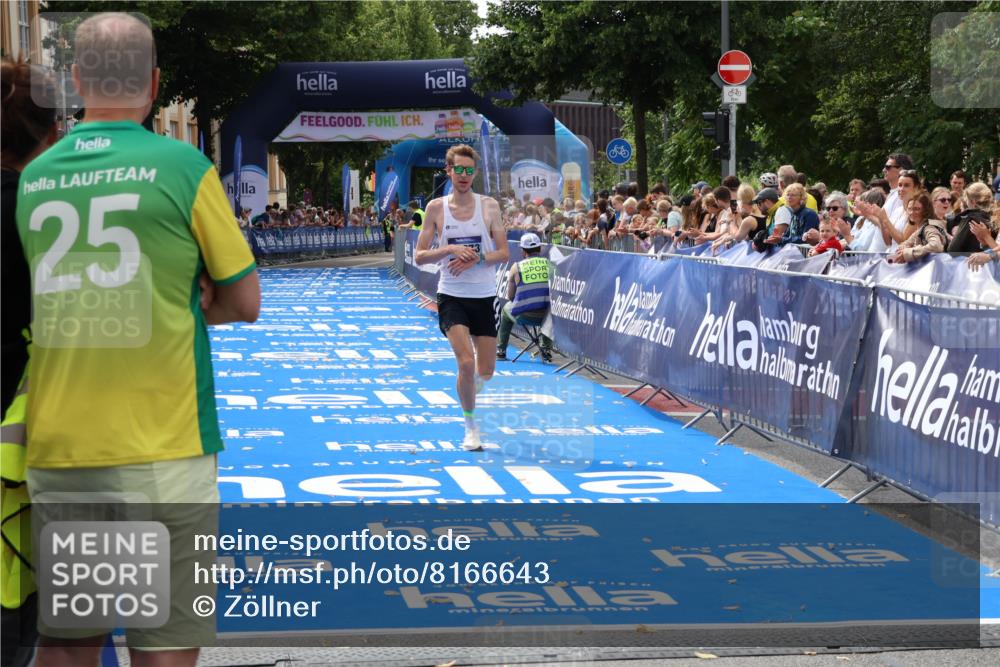 29.06.2025 - hella hamburg halbmarathon Zöllner http://msf.ph/oto/8166643 29.06.2025 10:15:37 Ziel 12673 meine-sportfotos.de