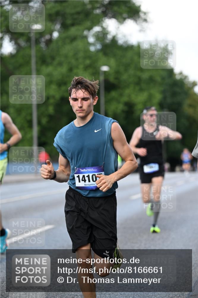 29.06.2025 - hella hamburg halbmarathon Dr. Thomas Lammeyer http://msf.ph/oto/8166661 29.06.2025 09:45:01 Kennedybrücke 1241, 2892, 6559, 7862, 10780 meine-sportfotos.de