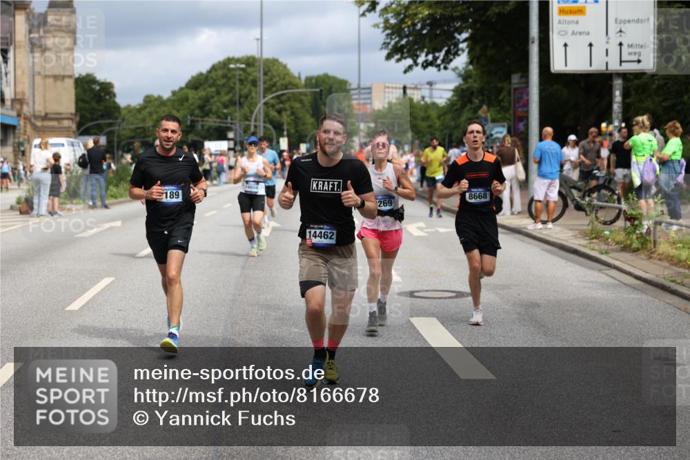 29.06.2025 - hella hamburg halbmarathon Yannick Fuchs http://msf.ph/oto/8166678 29.06.2025 10:40:33 20KM 1139, 1600, 1759, 1920, 2048, 2189, 2842, 3087, 4237, 4345, 4949, 6388, 6460, 6532, 6691, 6700, 7335, 7961, 8269, 8577, 8668, 11094, 11125, 11491, 11773, 11936, 12171, 12269, 12579, 13630, 13782, 14062, 14200, 14228, 14262, 14462, 14722, 14804, 15133, 15206, 15741, 15900, 16127, 16286, 17008, 17190, 17332, 17492, 17892, 19128 meine-sportfotos.de