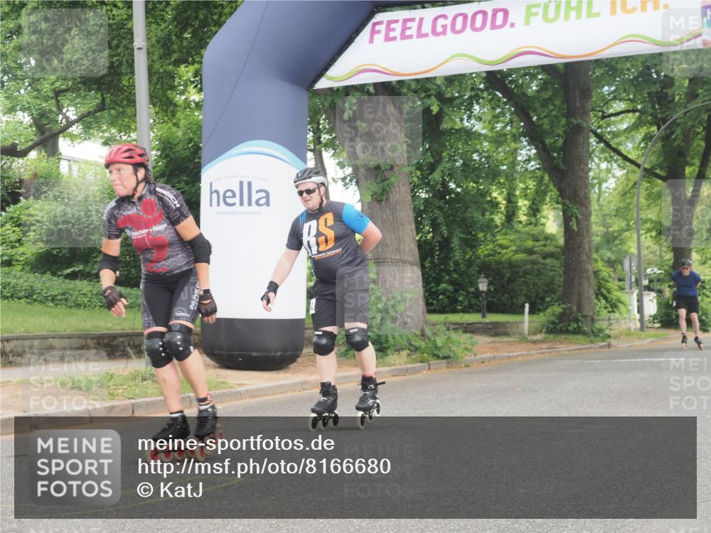 29.06.2025 - hella hamburg halbmarathon KatJ http://msf.ph/oto/8166680 29.06.2025 09:15:50 Zwischen KM18-KM19  meine-sportfotos.de